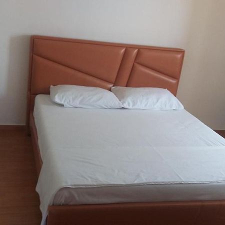 Holidays In Saranda Ngoại thất bức ảnh